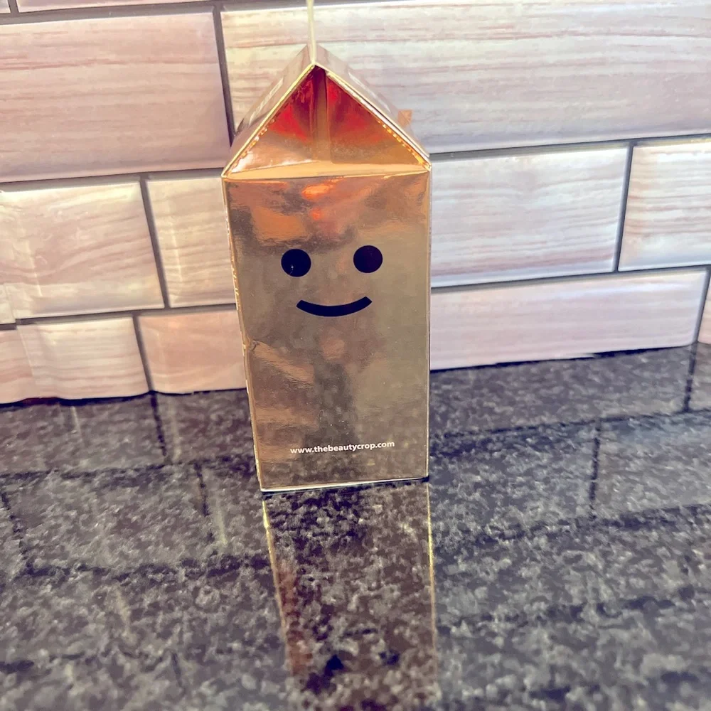 🛑 SOLD OUT 🛑 THE BEAUTY CROP LIQUID HIGHLIGHTER - Picture 8 of 10